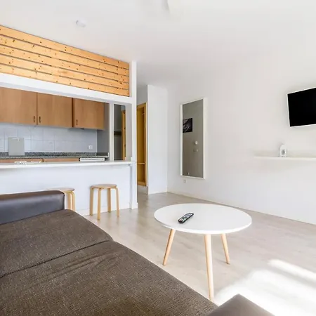 Διαμέρισμα In *